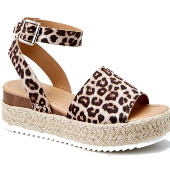 ✨LAST SZ 10✨ SALE ✨LEOPARD PRINT ESPADRILLES - Picture 2 of 6